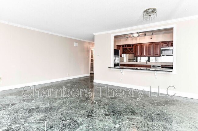 Building Photo - 1200 Crystal Dr
