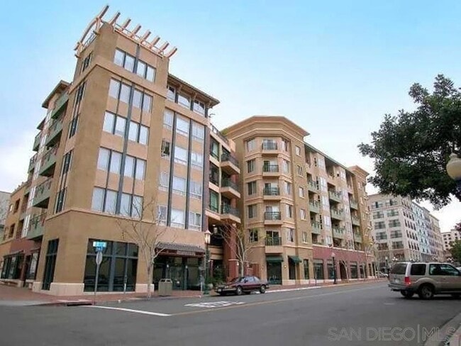Building Photo - 330 J St