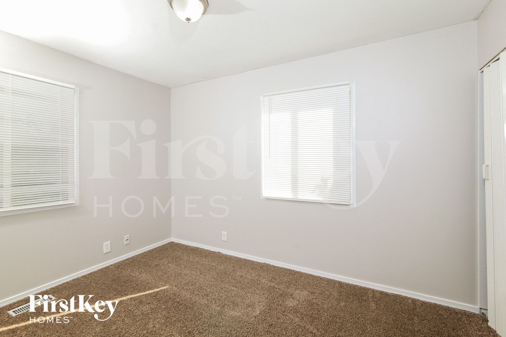 Building Photo - 6107 E 152nd St