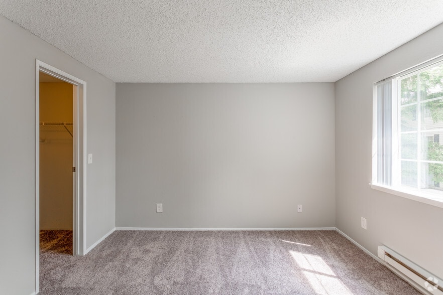 Renovated 2BR, 1BA - Timber Flats