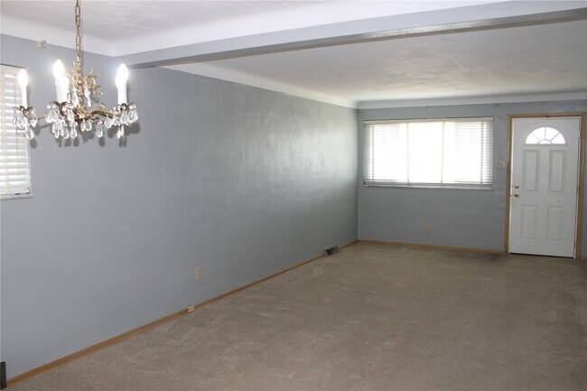 Building Photo - 7428 Morgan Ford Rd