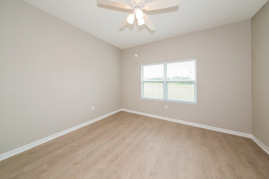 Building Photo - 944 Springwood Cir