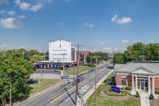 Building Photo - 540 Little Channing Wy