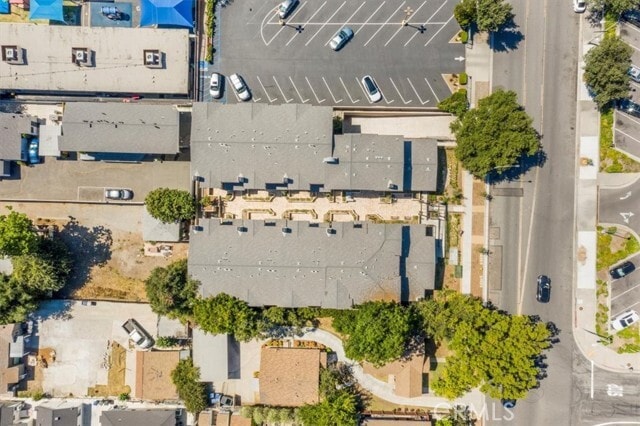 Building Photo - 571 Lincoln Ave