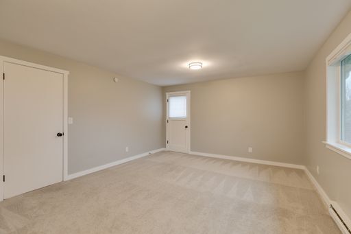 Building Photo - Newly Remodeled Rambler in Lynnwood with Giant Back Yard!