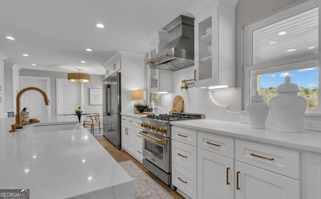 Building Photo - 459 Lester road