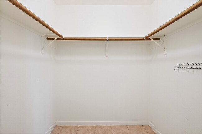 Building Photo - 10426 Briar Patch St