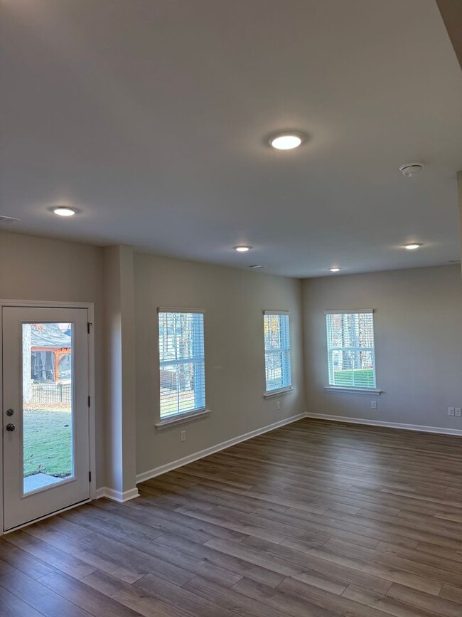 Building Photo - BRAND NEW 4 bed/2.5 bath rental in Cape Re...