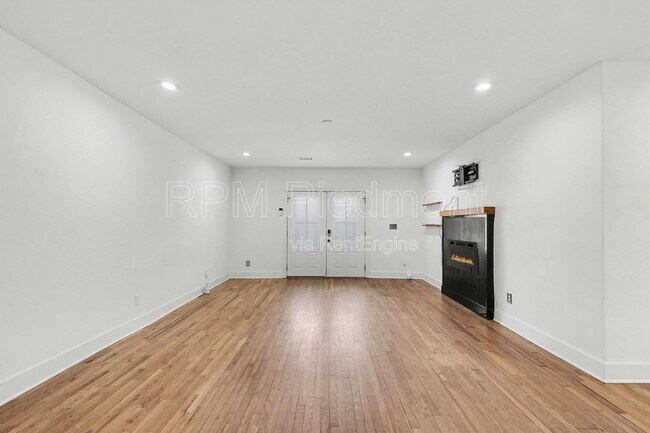 Building Photo - 1326 Blvd Lorraine SW