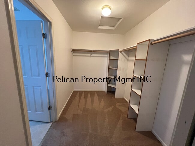 Building Photo - 2733 Montelius St