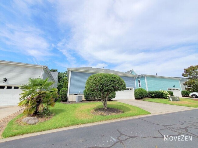 Building Photo - 17011 Hedgerow Park Rd