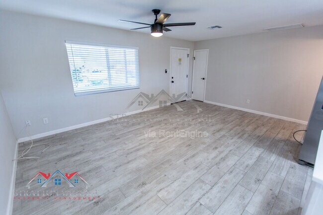 Building Photo - 6415 E Aspen Ave