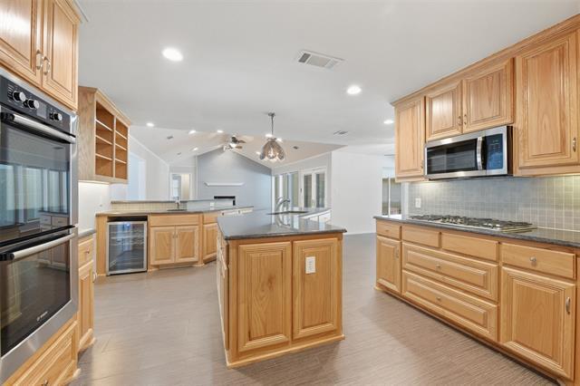 Building Photo - 6117 Lantana Ln