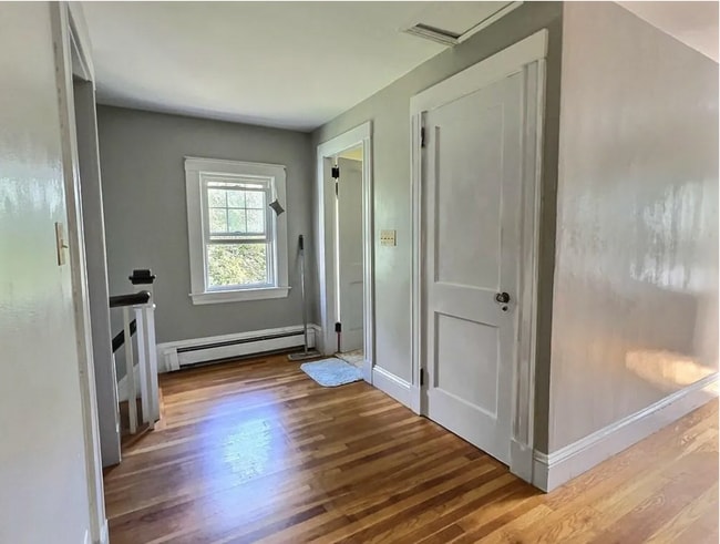 Building Photo - 51 Poole St