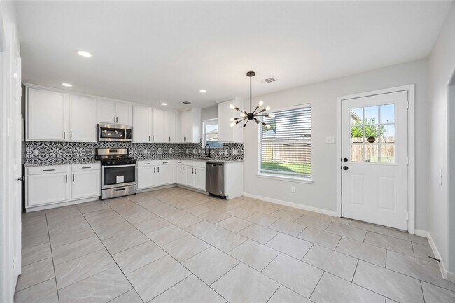 Building Photo - 10123 Twila Springs Ct