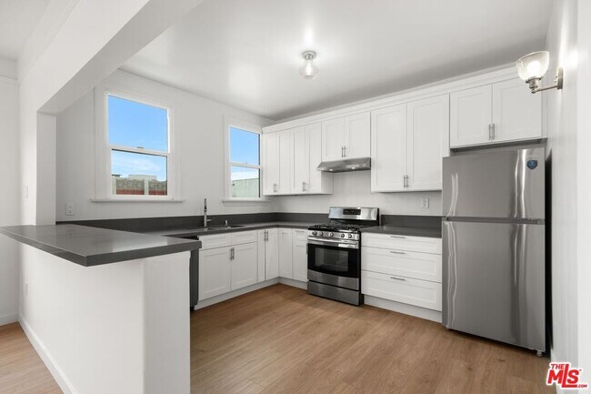 Primary Photo - 1912 7th Ave