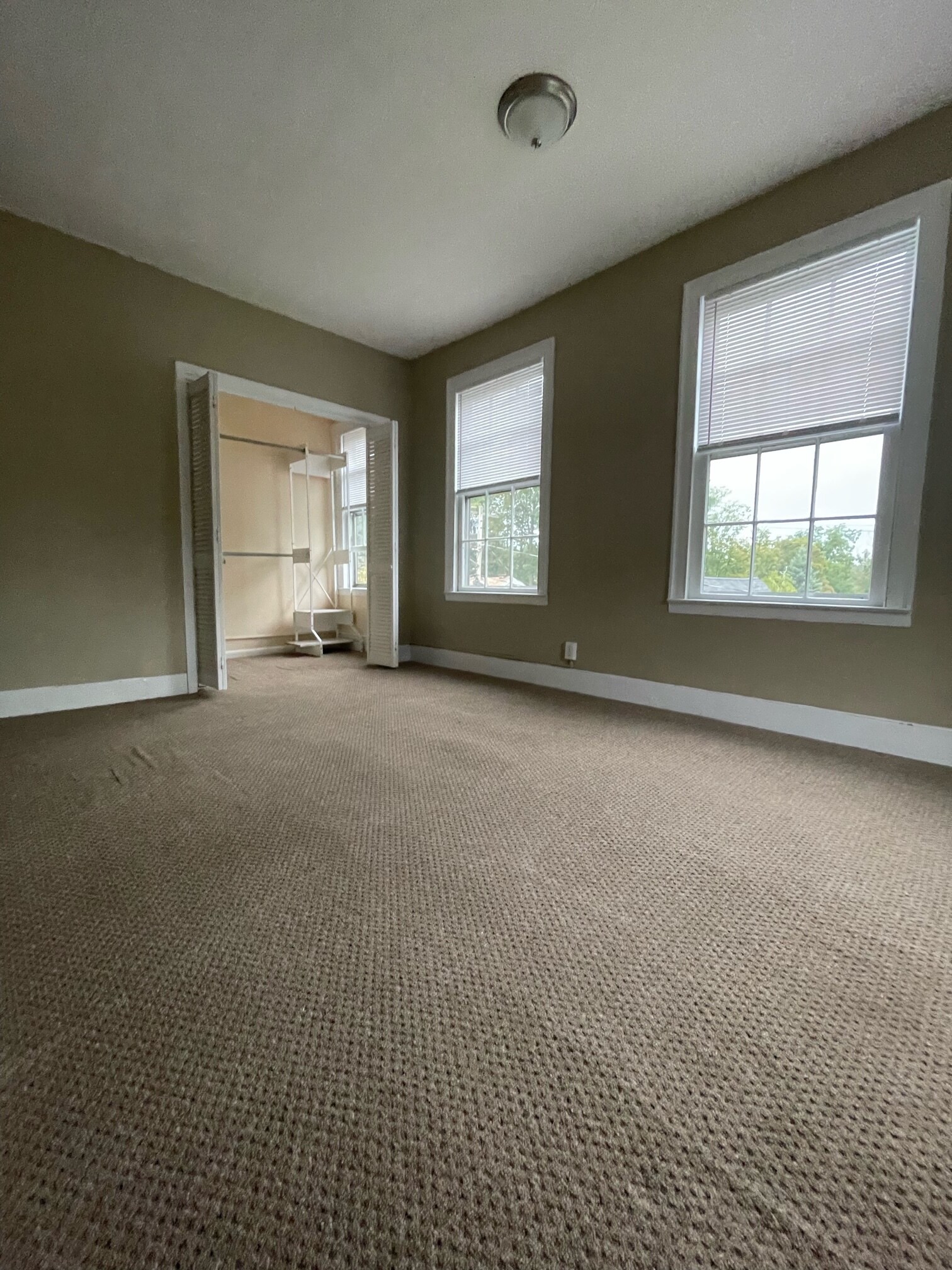 Large bedroom, large walk-in closet - 13 Center St