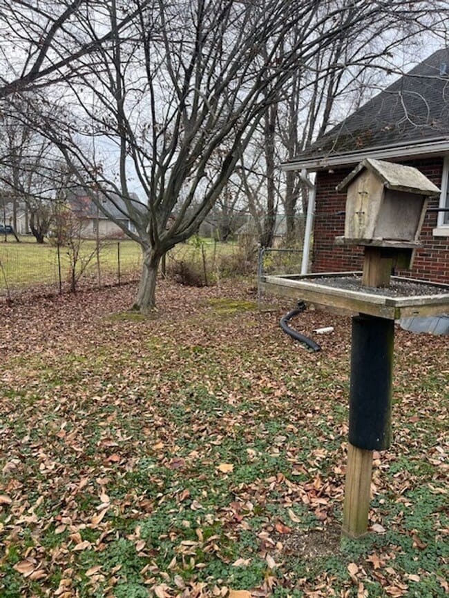 Building Photo - 3 bedroom, 1.5 bath Home: A MUST SEE! ONE MTH FREE OF YOUR CHOICE WITH A 12 MONTH LEASE!