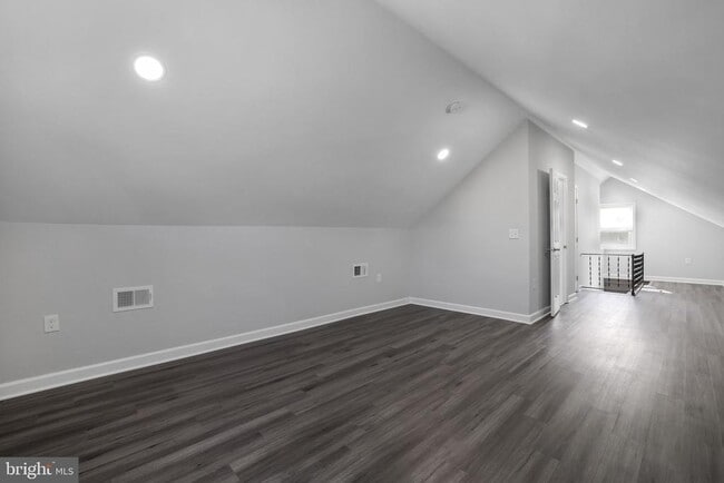 Building Photo - 4707 Tuckerman St