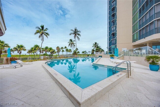 Building Photo - 4651 Gulf Shore Blvd N
