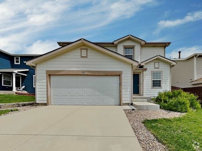 Building Photo - 229 Morales Ln