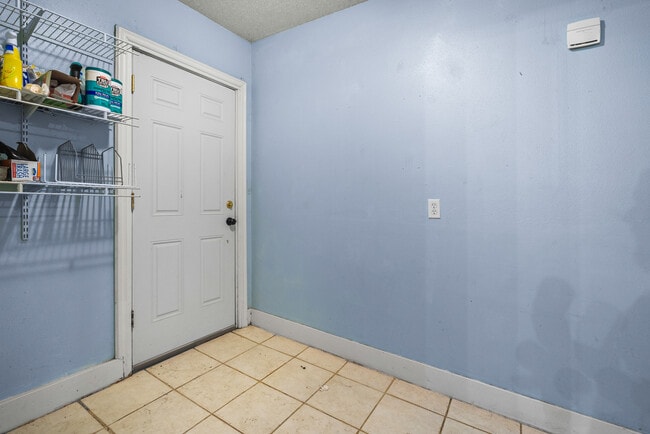 Building Photo - 12803 El Sendero St