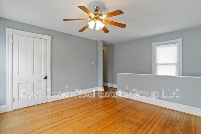 Building Photo - 721 2nd St