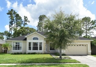 Building Photo - Lovely Remodeled 4/2 Home