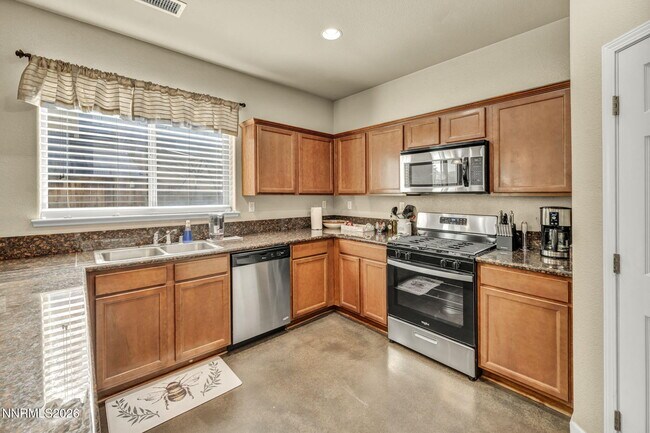 Building Photo - 3680 Coastal St