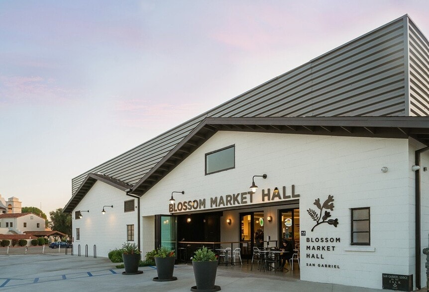 Building Photo - 100 N El Molino St