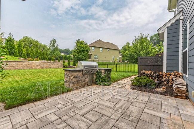 Building Photo - 7419 Canova Ln