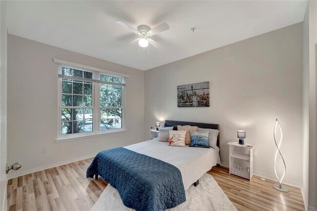 Building Photo - 4110 Central Sarasota Pkwy