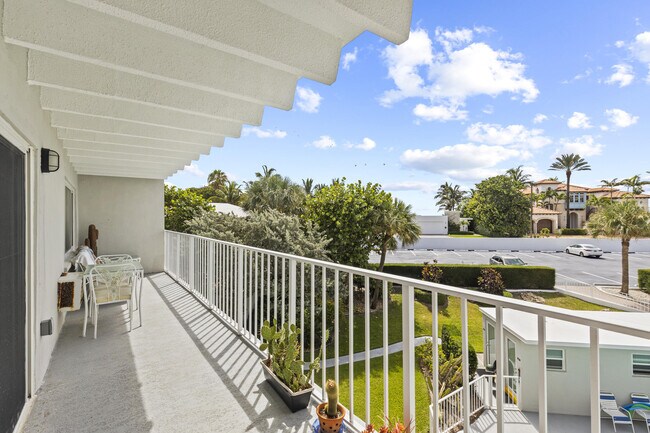 Building Photo - 3500 S Ocean Blvd