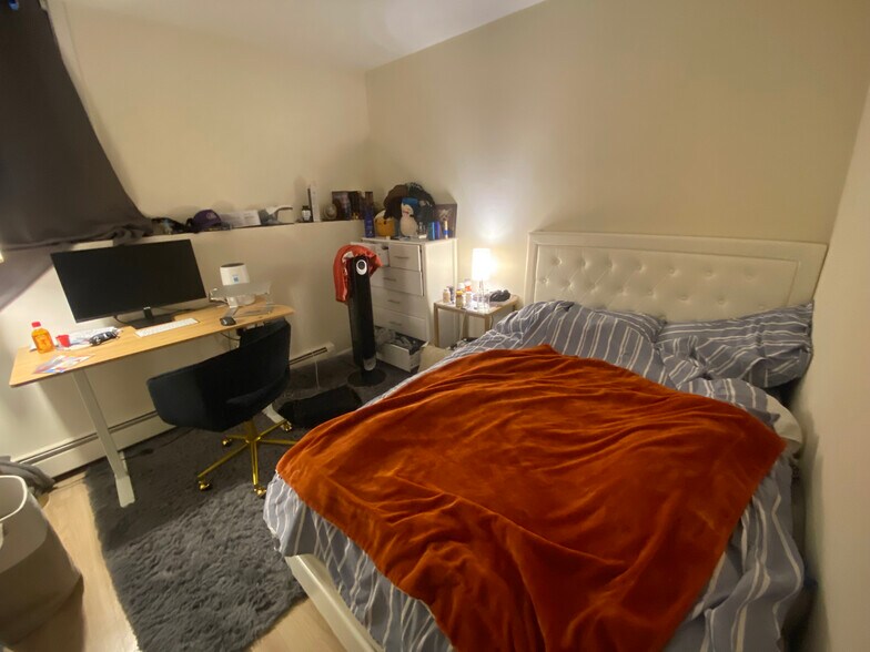 Building Photo - 1430 Tremont St