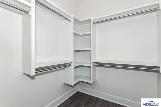 Building Photo - 3 bed, 2 bath patio home - SE Wichita  ***First month's rent free at move in***