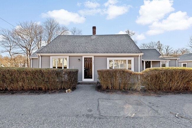 Primary Photo - 151 Hull St