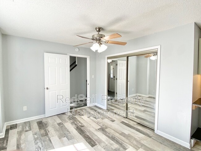 Building Photo - 851 Weston Ct