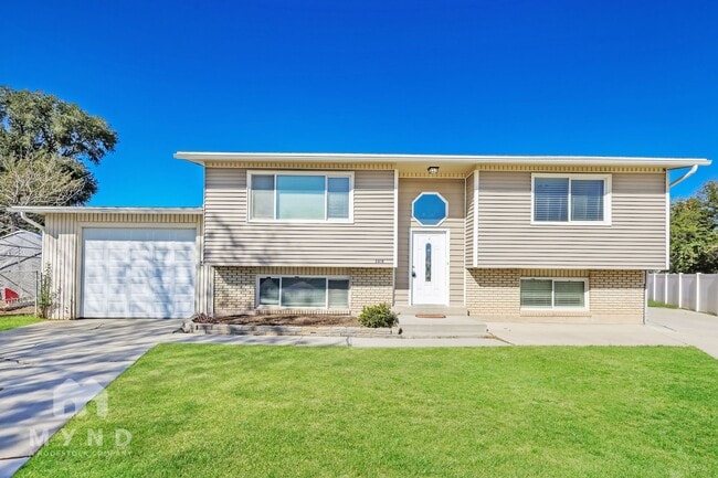 Building Photo - 3818 W Mansfield Cir