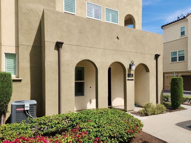 Building Photo - 2415 Tapestry Wy