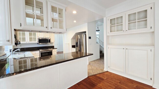Building Photo - Charming 3-Bedroom Home in Prime Irvine Lo...