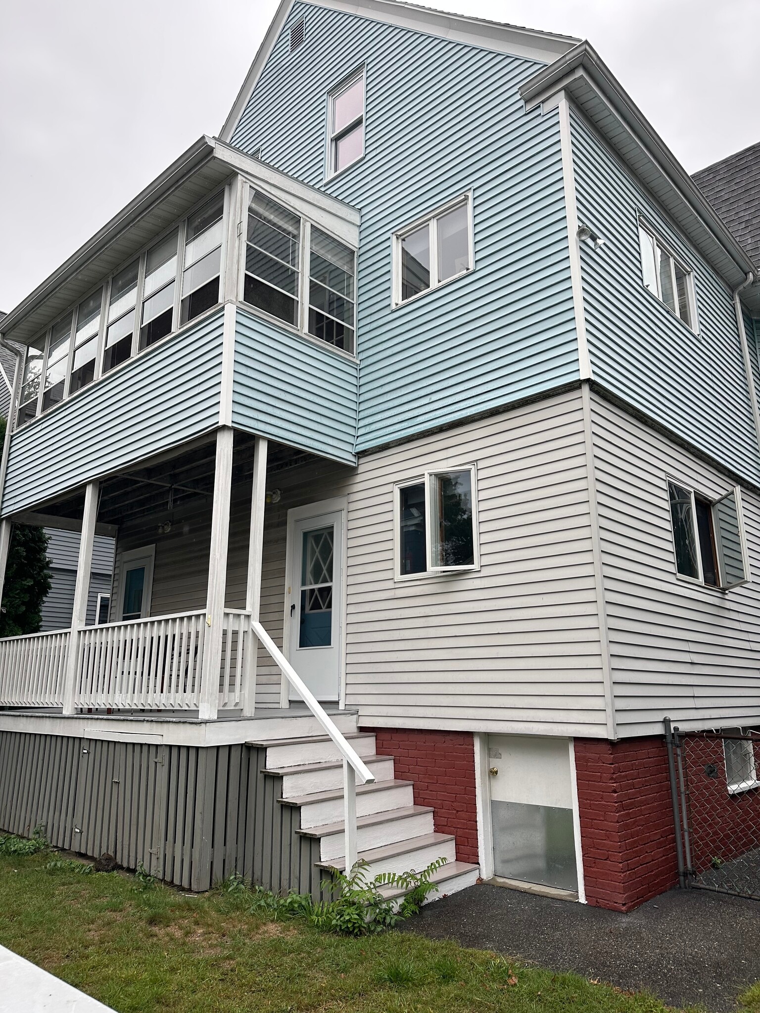 Building Photo - 96 Pearson Rd
