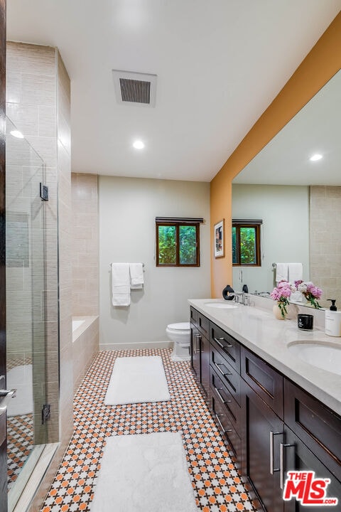 Building Photo - 11470 Dona Evita Dr