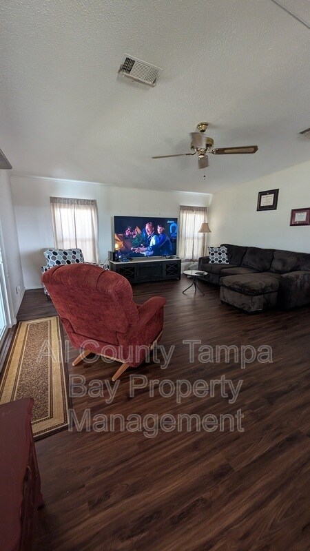 Building Photo - 4719 Tangelo Dr