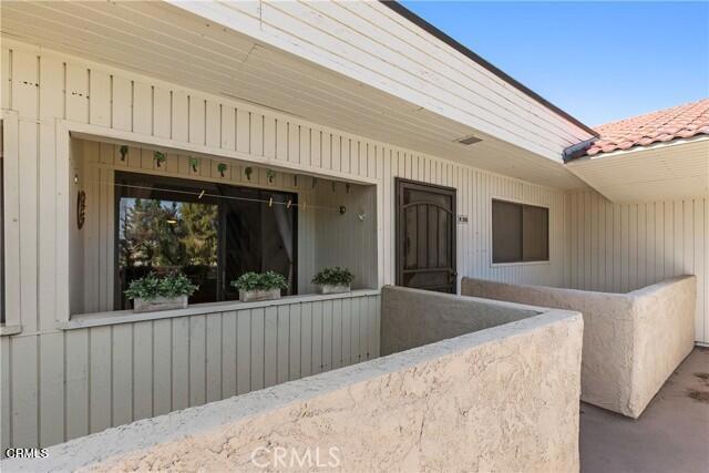 Building Photo - 2821 N Los Felices Rd