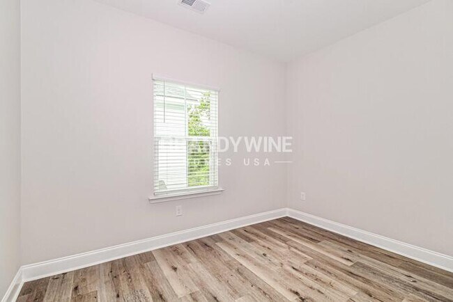 Building Photo - 1032 Wildflower Dr