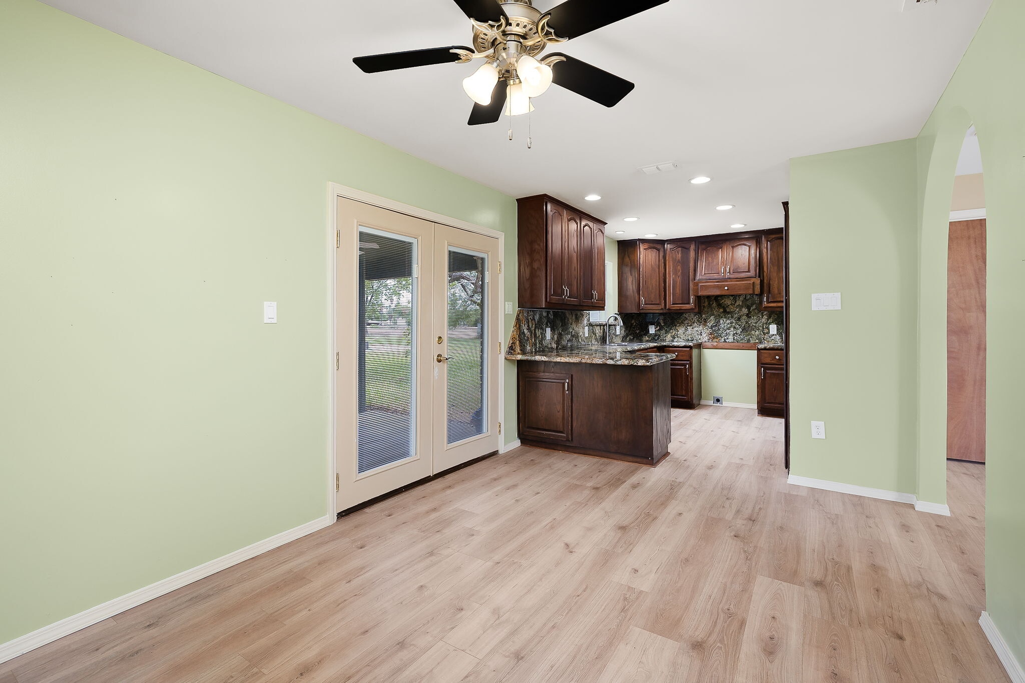 Building Photo - 4800 Mile 6 Rd