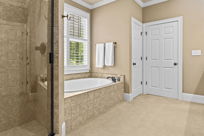 Building Photo - 1171 Wrayswood Cir