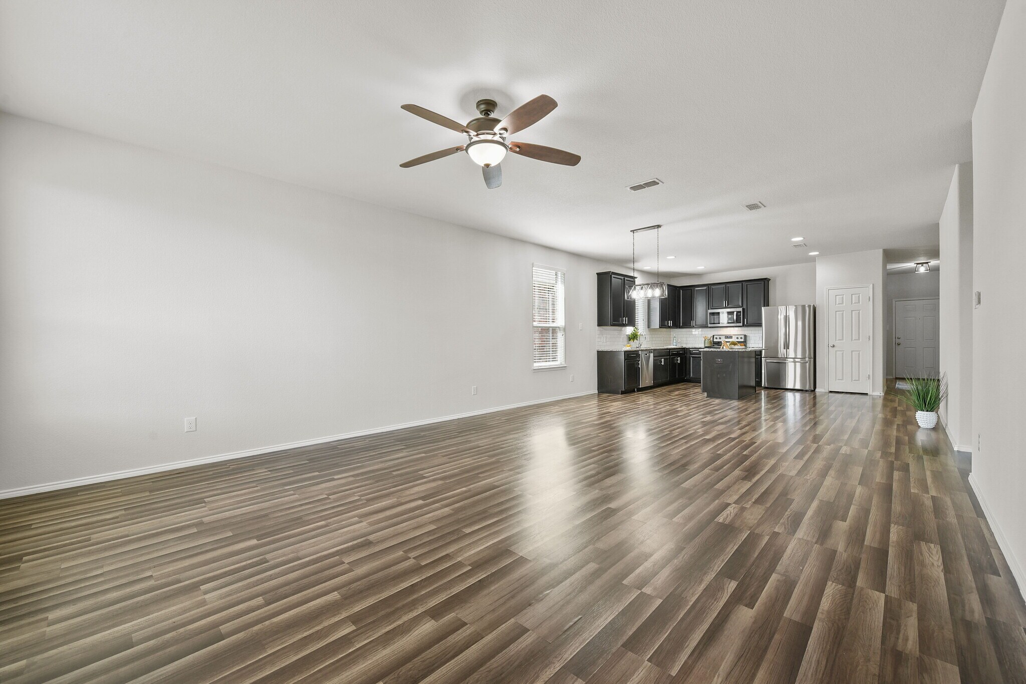 Building Photo - 3104 Montserrat Creek Dr