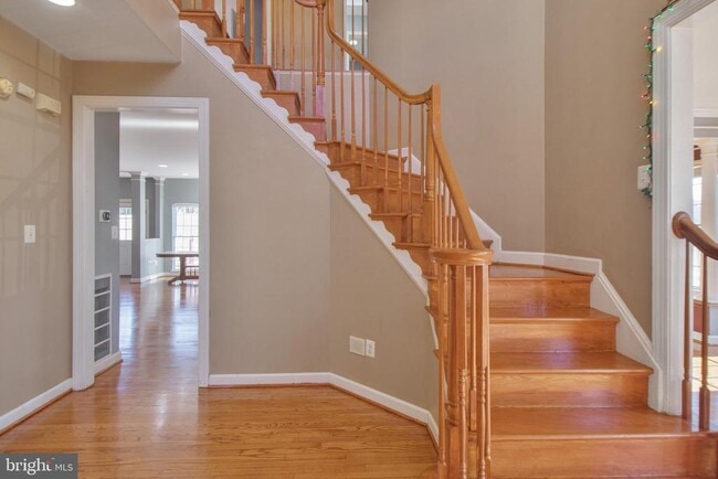 Building Photo - 15309 Lions Den Rd