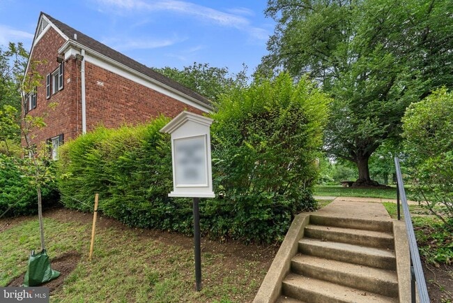 Building Photo - 3408 Martha Custis Dr